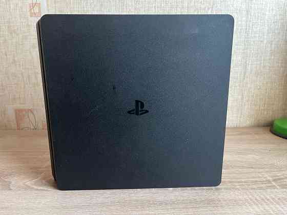 Консоль PlayStation 4 slim на 500 гигабайт Донецк
