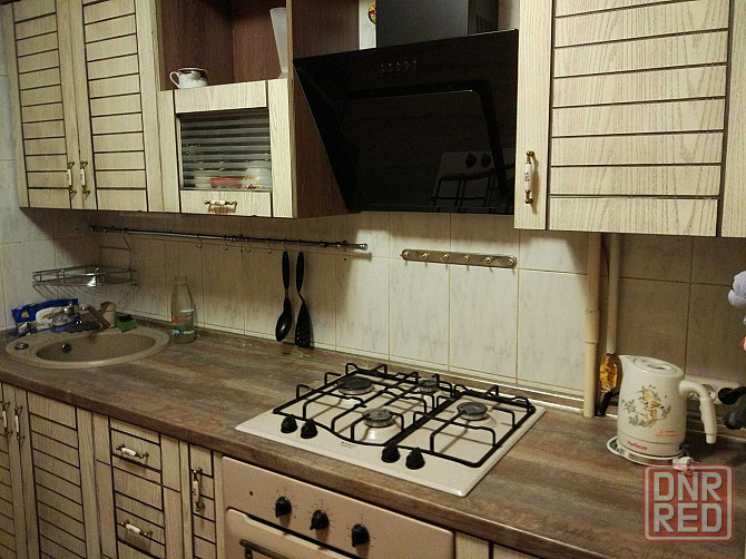 Сдается 2-ая квартира 50м², в Буденовском районе улица 230-й Стрелковой дивизии. Донецк - изображение 1