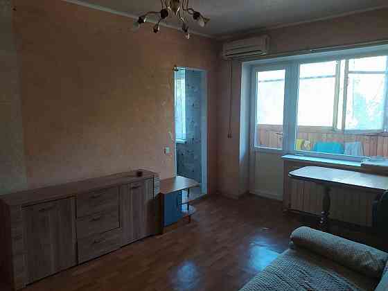 Сдам 3 комн.кв в центре Калининского района, бульвар Шахтостроителей, рядом рынок Донецк