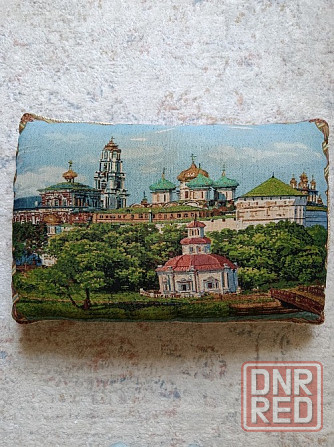 Подушка с наволочкой гобелен Макеевка - изображение 1