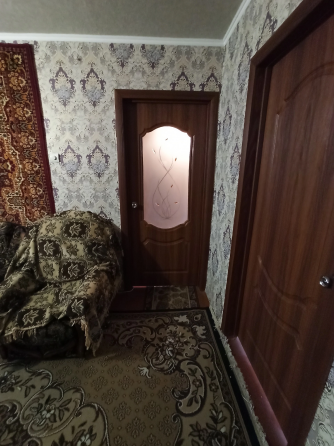 Продам квартиру 2 комнатную 4/5 г. Макеевка, ц-г р-н, кв-л Шахтерский Макеевка