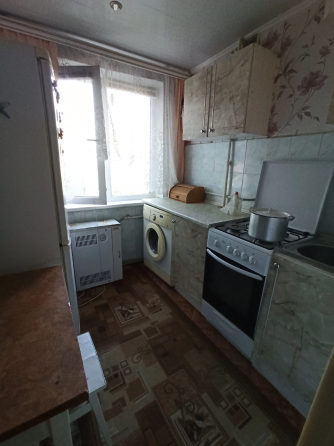 Продам квартиру 2 комнатную 4/5 г. Макеевка, ц-г р-н, кв-л Шахтерский Макеевка