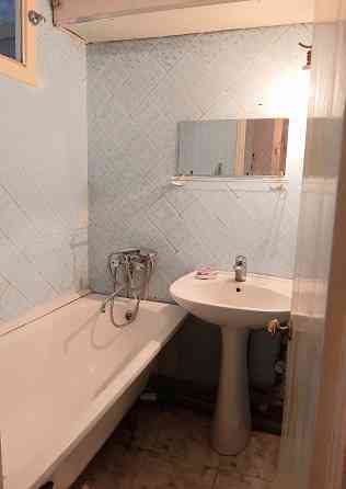 Продам-3ком квартира, центр, золотое место! Мариуполь
