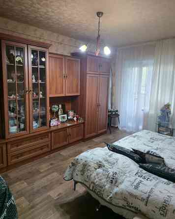 Продаю 1 к.кв. брежневка Калининский рынок Донецк