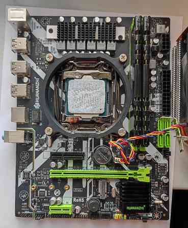 Комплект. На X99. Xeon E5 2640v3. DDR4- 16 Gb. Горловка