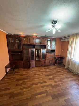 Продам 2-х комнатную квартиру Зугрэс