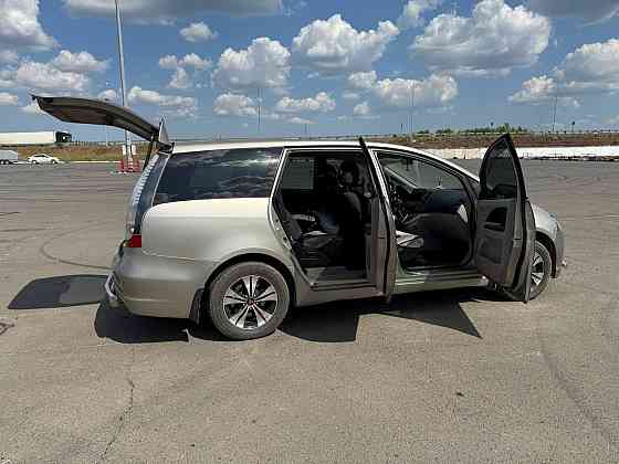 Mitsubishi Grandis Минивэн Донецк