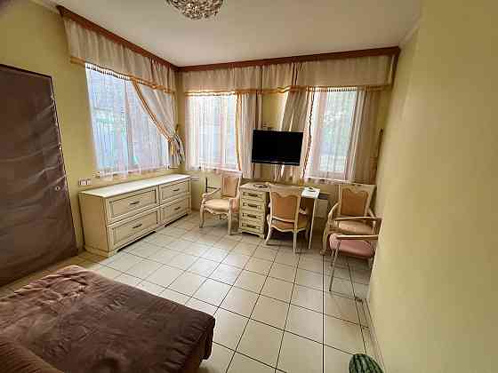 Продам дом в центре Донецк