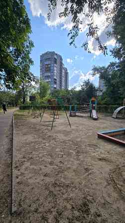 Продам 3/9 киевский рик Донецк