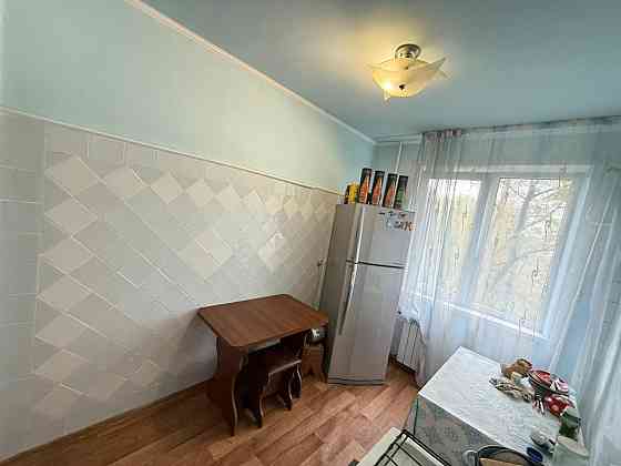 Продам 2 комн Артема жд Донецк