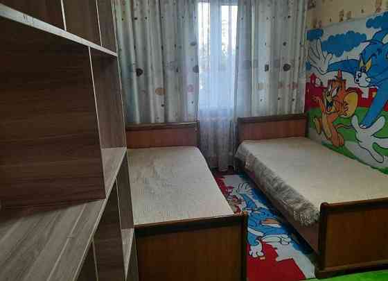 Сдам трехкомнатную квартиру на Урицкого ул Мариуполь