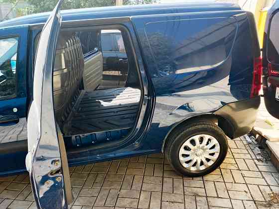Продам Lada Largus 2016 г.в. Макеевка