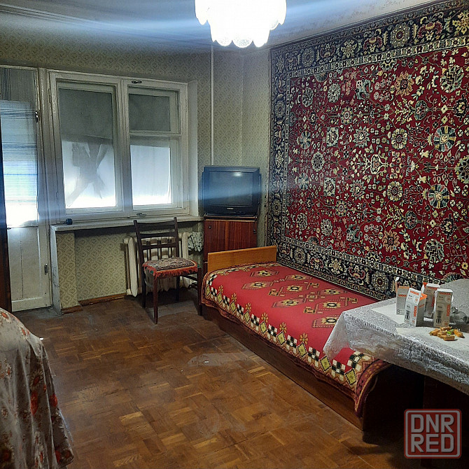 Крытый рынок, 1к. кв-ра, 4/5, не угловая, б-р Шевченко Донецк - изображение 2