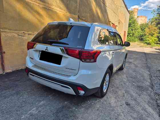 Продам автомобиль Mitsubishi Outlander III рестайлинг Донецк