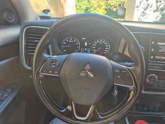 Продам автомобиль Mitsubishi Outlander III рестайлинг Донецк