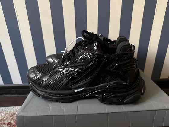 Balenciaga runner black Донецк