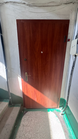 Продам 2х ком квартиру Макеевка Червоногвардейский 8/8 , ул. Уборевича Макеевка