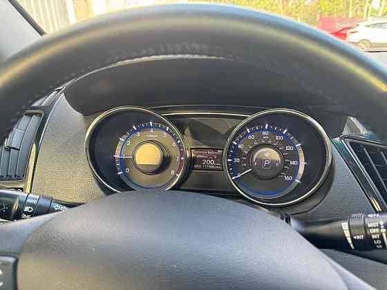 Hyundai Sonata 2012г, 190тыс, Комплектация: Limited Объём двигателя: 2.359л. Гаражное хранение Донецк