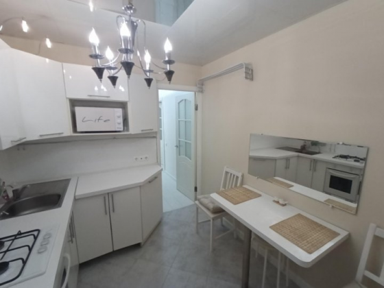 Сдам 1-комн. квартиру 42 м² (ул. Розы Люксембург) Донецк