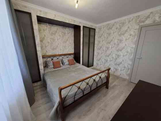 Сдаю двухкомнатную квартиру в Ленинском районе (мкрн. Звездный) Донецк