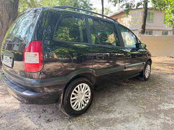 Opel Zafira Рестайлинг Донецк