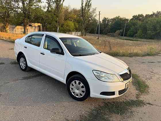 Продам Шкоду Октавия 2013 год 1.6 на автомате Старобешево
