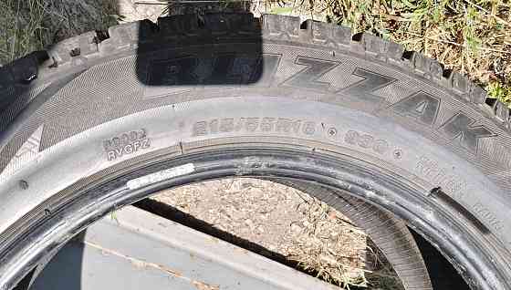 Зимние шины Bridgestone 215/55 R16 Япония 4шт - 10 000руб Донецк