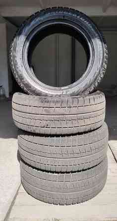 Зимние шины Bridgestone 215/55 R16 Япония 4шт - 10 000руб Донецк