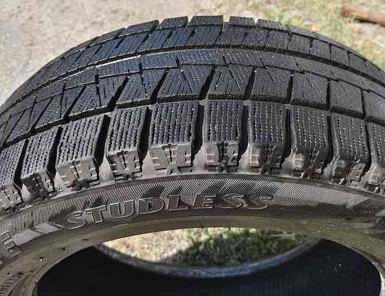 Зимние шины Bridgestone 215/55 R16 Япония 4шт - 10 000руб Донецк