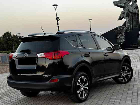в продаже toyota rav4 2015 года выпуска Донецк