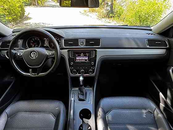 продам volkswagen passat b7 2015 года! Донецк