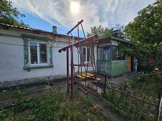 Продажа 2 дома на 1 участке, ул. Универсальная Донецк