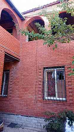 Продается просторный дом с бассейном на Левом берегу Мариуполь