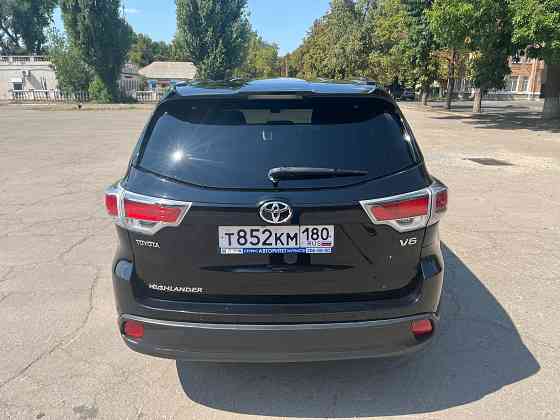 Toyota Highlander. Год 2014. Двигатель 3.5 бензин. Коробка автомат. Харцызск