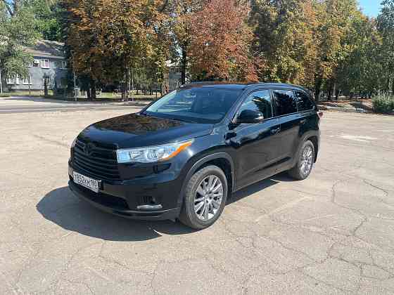 Toyota Highlander. Год 2014. Двигатель 3.5 бензин. Коробка автомат. Харцызск