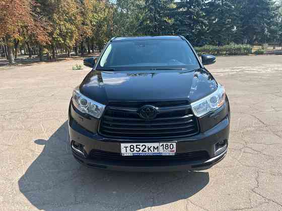 Toyota Highlander. Год 2014. Двигатель 3.5 бензин. Коробка автомат. Харцызск