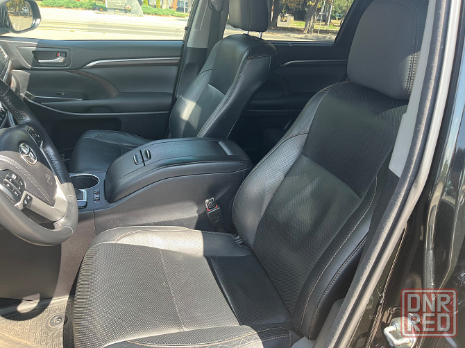 Toyota Highlander. Год 2014. Двигатель 3.5 бензин. Коробка автомат. Харцызск - изображение 8