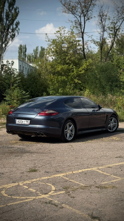 Продам Porsche panamera Донецк