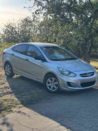 Продам Hyundai Solaris 2012 года ! Донецк