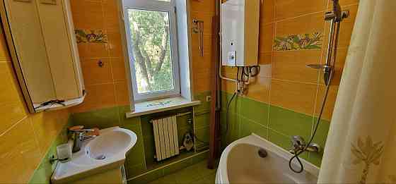 Продается 3 - х комнатная квартира, ул. Горького, площадь Ленина Донецк