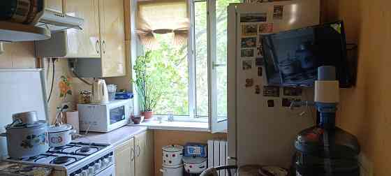 Продам 2х ком квартиру Калининский рынок Донецк