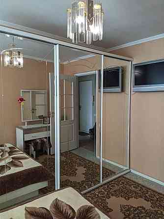 Срочно продам 3-х комнатную квартиру в Калининском районе (б. Шевченко) Донецк