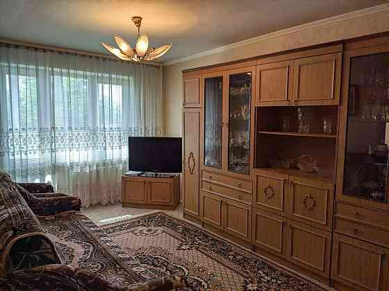 Срочно продам 3-х комнатную квартиру в Калининском районе (б. Шевченко) Донецк