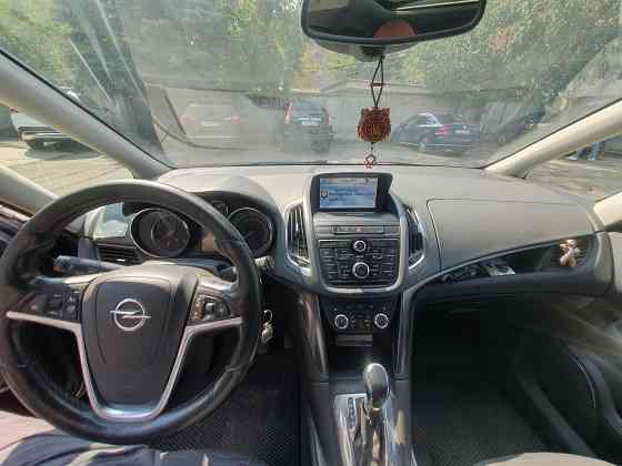 Opel Zafira C Tourer Turbo Макеевка