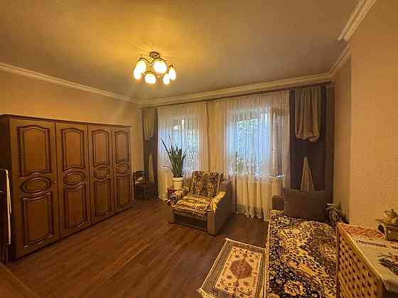 Продаётся большая1ком Калининский район маг Дик Донецк