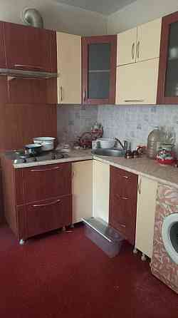 Продам 3 к.кв. на Цирке, Ленинский пр-т, 2 эт / 9эт, хорош.состояние Донецк