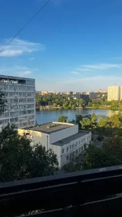Трехкомнатная крупногабаритная квартира на Набережной Донецка Донецк