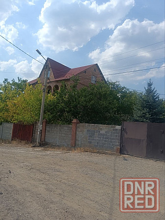 Продается 3 - х этажный дом, площадь Бакинских Комиссаров Донецк - изображение 1