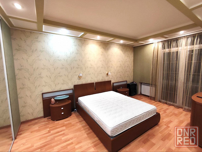 Центр Донецка - Театр Оперы и Балета. Продажа. 3-ком.кв. 72м2. Сталинка. Донецк - изображение 2