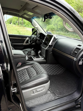 Продам Land Cruiser 200 Макеевка
